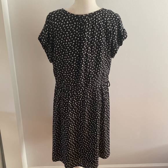 Loft NWT size medium tie waist from pulling sides dress - Picture 9 of 14